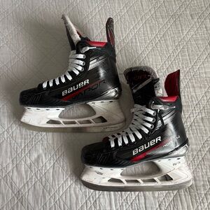 Bauer Vapor X4 Black and Red Hockey Skates Men’s Size 6